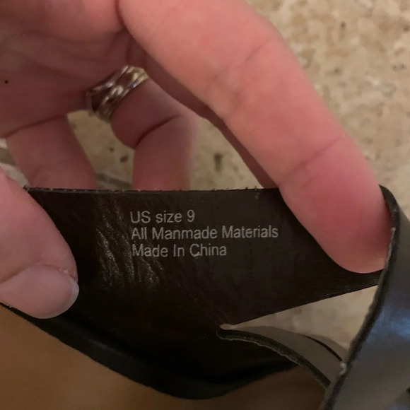 Very Volatile brown faux leather strap block heels - size 9 - Picture 4 of 6